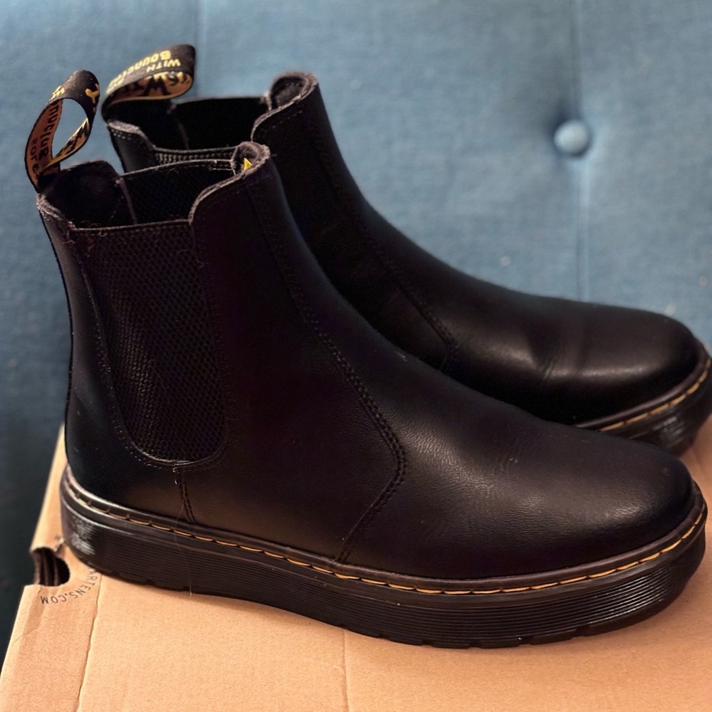 Dr. Martens Chelsea Boots